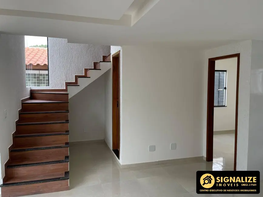 Foto 2 de Casa com 3 quartos à venda, 100m2 em Cabo Frio - RJ