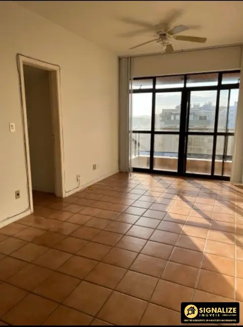 Cobertura com 2 quartos à venda, 182m2 em Centro, Cabo Frio - RJ - imagem 3 Foto 3 de Cobertura com 2 quartos à venda, 182m2 em Centro, Cabo Frio - RJ