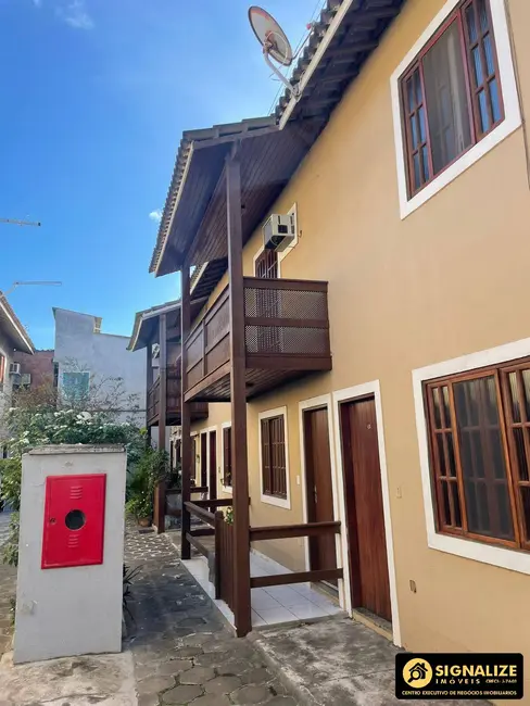 Foto 1 de Casa de Condomínio com 2 quartos à venda, 61m2 em Praia do Siqueira, Cabo Frio - RJ