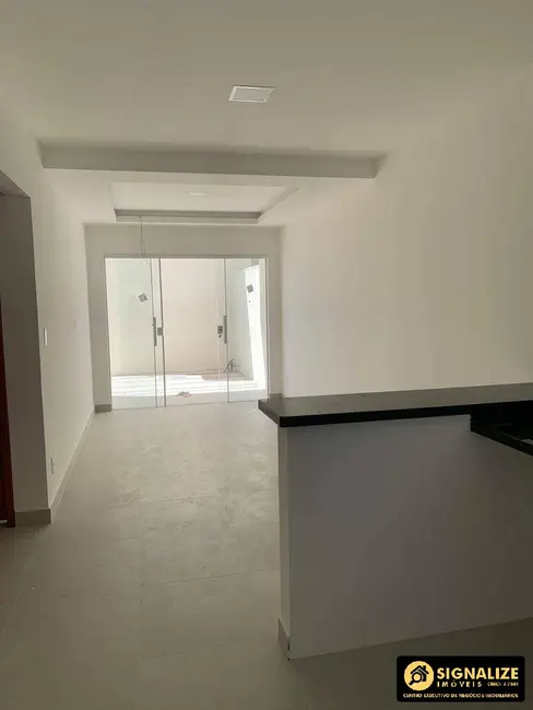 Foto 3 de Casa com 2 quartos à venda, 110m2 em Cabo Frio - RJ