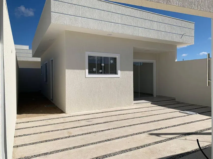 Foto 1 de Casa com 2 quartos à venda, 110m2 em Cabo Frio - RJ