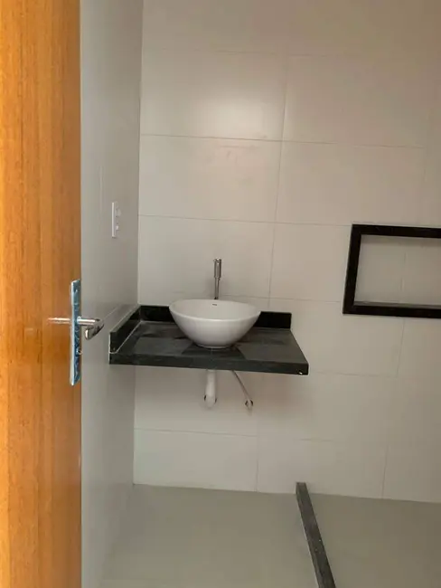 Foto 6 de Casa com 2 quartos à venda, 110m2 em Cabo Frio - RJ