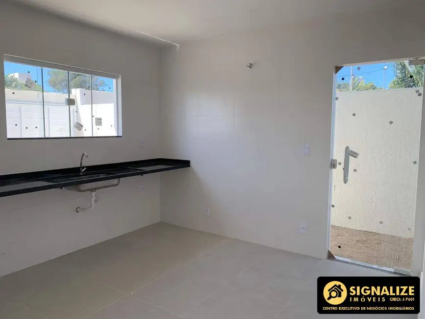 Foto 2 de Casa com 2 quartos à venda, 110m2 em Cabo Frio - RJ
