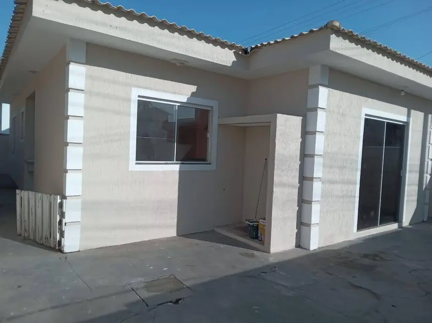 Foto 2 de Casa de Condomínio com 3 quartos à venda, 82m2 em Fluminense, Sao Pedro Da Aldeia - RJ