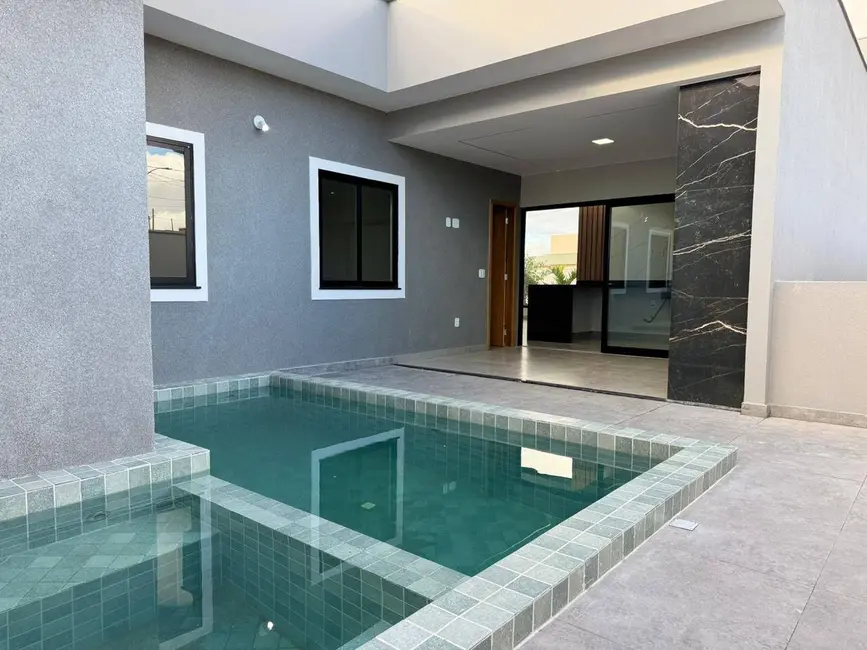 Foto 2 de Casa de Condomínio com 3 quartos à venda, 137m2 em Nova São Pedro, Sao Pedro Da Aldeia - RJ