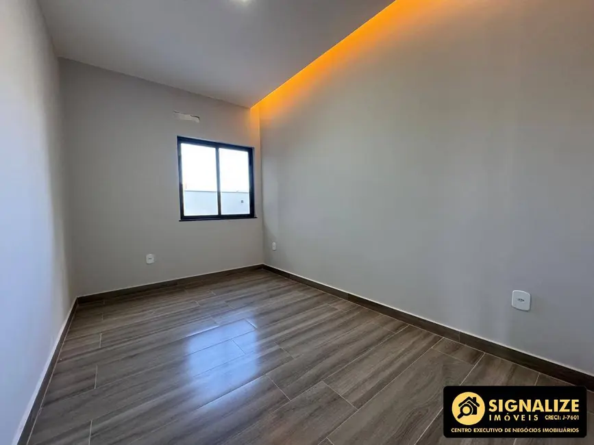 Foto 8 de Casa de Condomínio com 3 quartos à venda, 137m2 em Nova São Pedro, Sao Pedro Da Aldeia - RJ