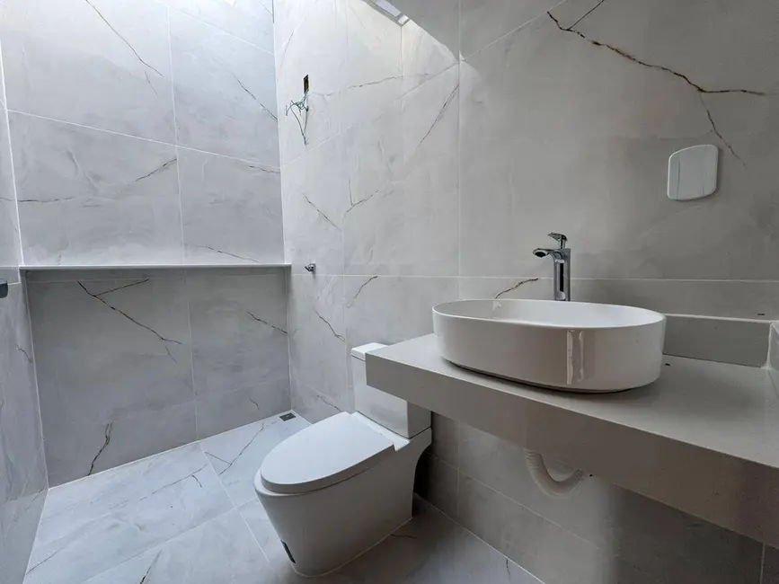 Foto 7 de Casa de Condomínio com 3 quartos à venda, 137m2 em Nova São Pedro, Sao Pedro Da Aldeia - RJ