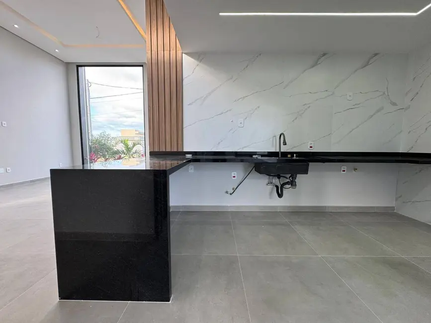 Foto 4 de Casa de Condomínio com 3 quartos à venda, 137m2 em Nova São Pedro, Sao Pedro Da Aldeia - RJ