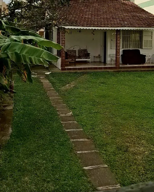 Foto 3 de Casa com 2 quartos à venda, 360m2 em Passagem, Cabo Frio - RJ