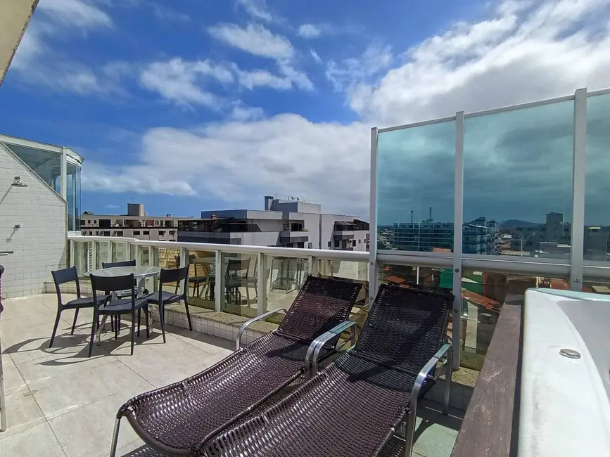 Foto 2 de Cobertura com 3 quartos à venda em Vila Nova, Cabo Frio - RJ