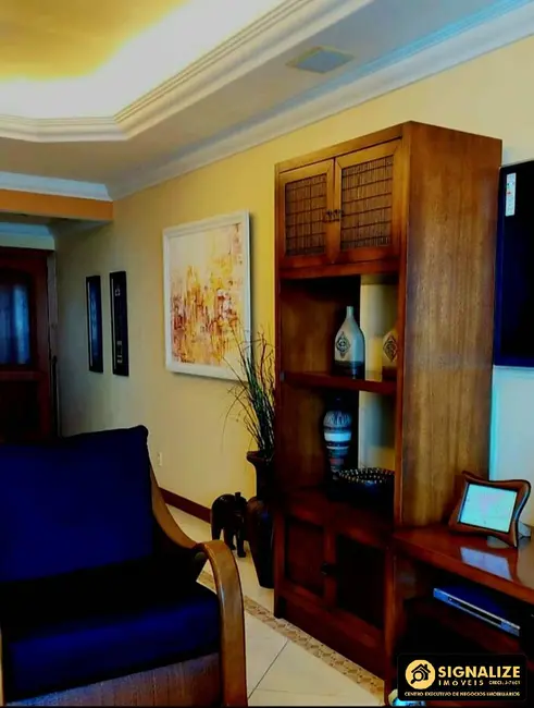 Foto 3 de Apartamento com 4 quartos à venda em Cabo Frio - RJ