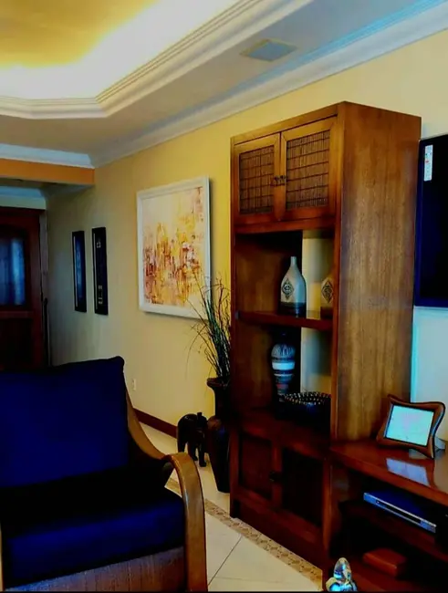 Foto 3 de Apartamento com 4 quartos à venda em Cabo Frio - RJ