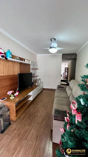 Foto 2 de Casa de Condomínio com 3 quartos à venda em Jardim Flamboyant, Cabo Frio - RJ