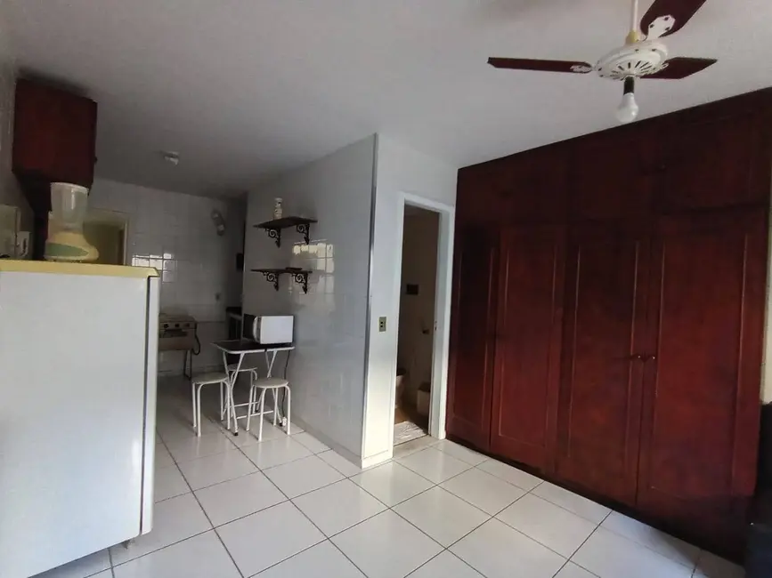 Apartamento com 1 quarto à venda, 25m2 em Centro, Cabo Frio - RJ - imagem 4 Foto 4 de Apartamento com 1 quarto à venda, 25m2 em Centro, Cabo Frio - RJ