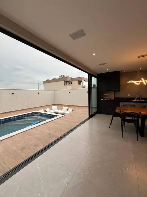 Foto 2 de Casa de Condomínio com 4 quartos à venda, 340m2 em Ogiva, Cabo Frio - RJ