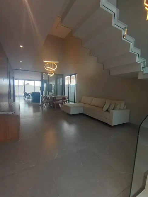 Foto 8 de Casa de Condomínio com 4 quartos à venda, 340m2 em Ogiva, Cabo Frio - RJ