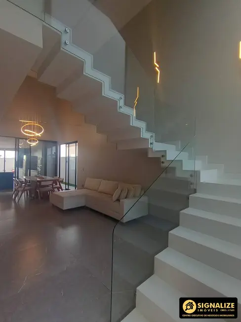 Foto 9 de Casa de Condomínio com 4 quartos à venda, 340m2 em Ogiva, Cabo Frio - RJ