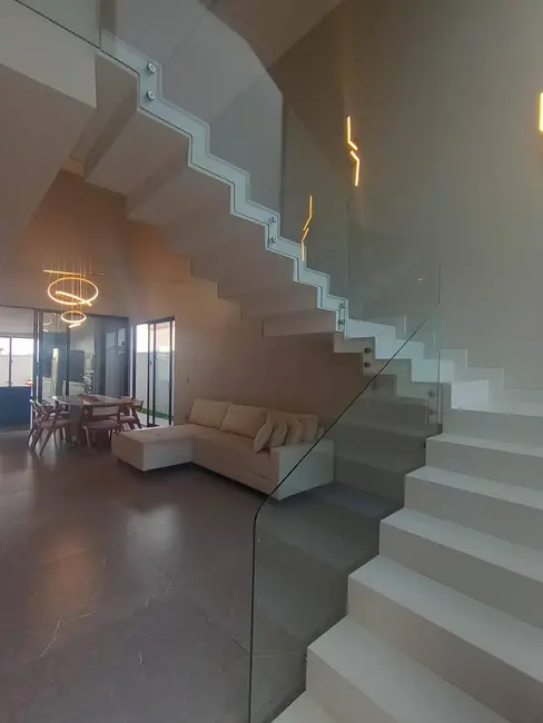 Foto 9 de Casa de Condomínio com 4 quartos à venda, 340m2 em Ogiva, Cabo Frio - RJ