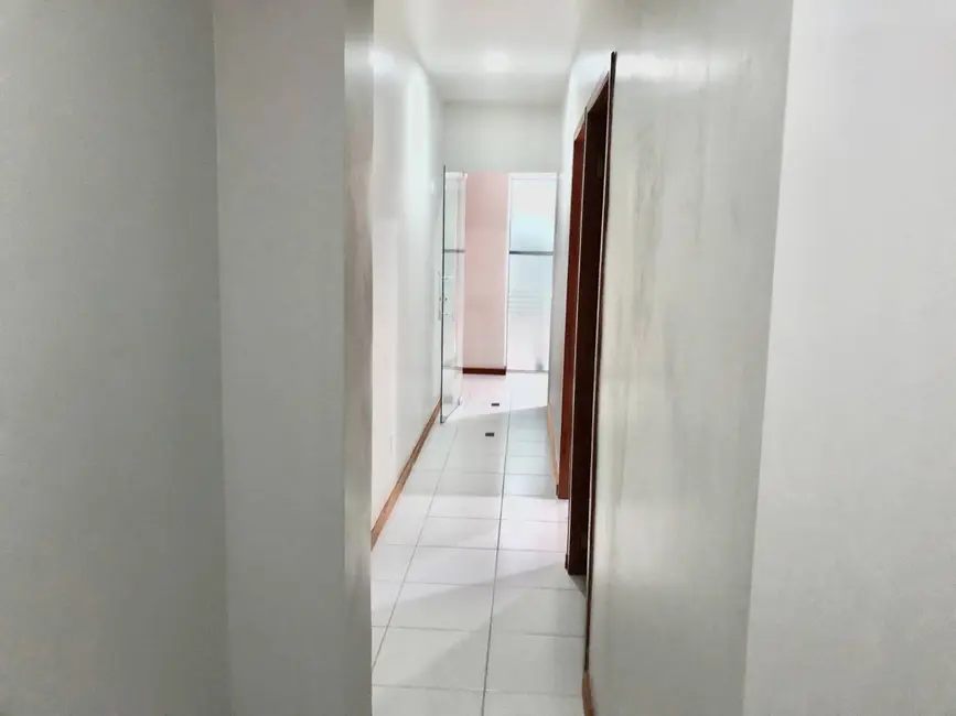 Sala Comercial para alugar em Centro, Cabo Frio - RJ - imagem 4 Foto 4 de Sala Comercial para alugar em Centro, Cabo Frio - RJ