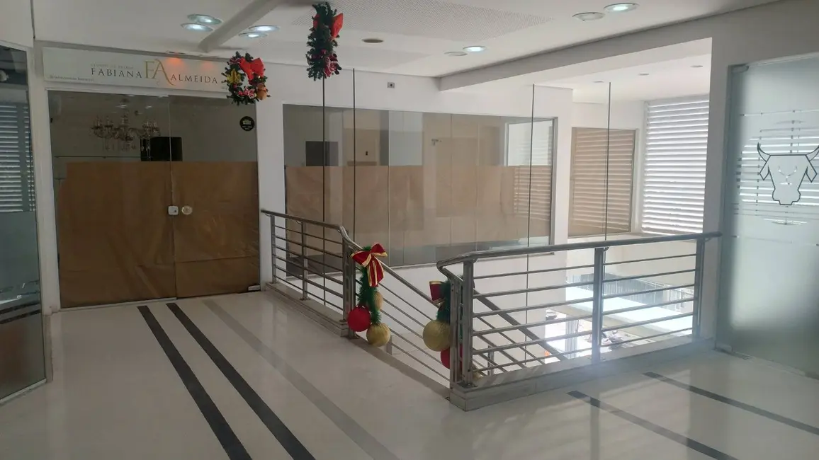 Sala Comercial para alugar em Centro, Cabo Frio - RJ - imagem 3 Foto 3 de Sala Comercial para alugar em Centro, Cabo Frio - RJ