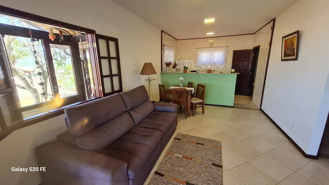 Foto 3 de Casa de Condomínio com 3 quartos à venda, 300m2 em Cabo Frio - RJ