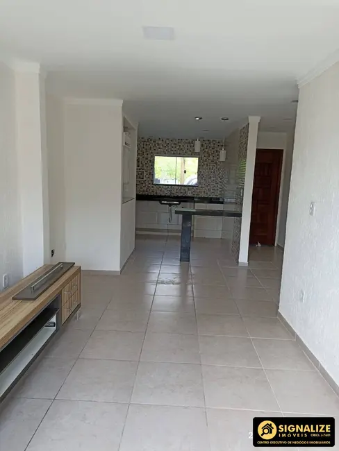 Casa com 3 quartos à venda em Cabo Frio - RJ - imagem 3 Foto 3 de Casa com 3 quartos à venda em Cabo Frio - RJ