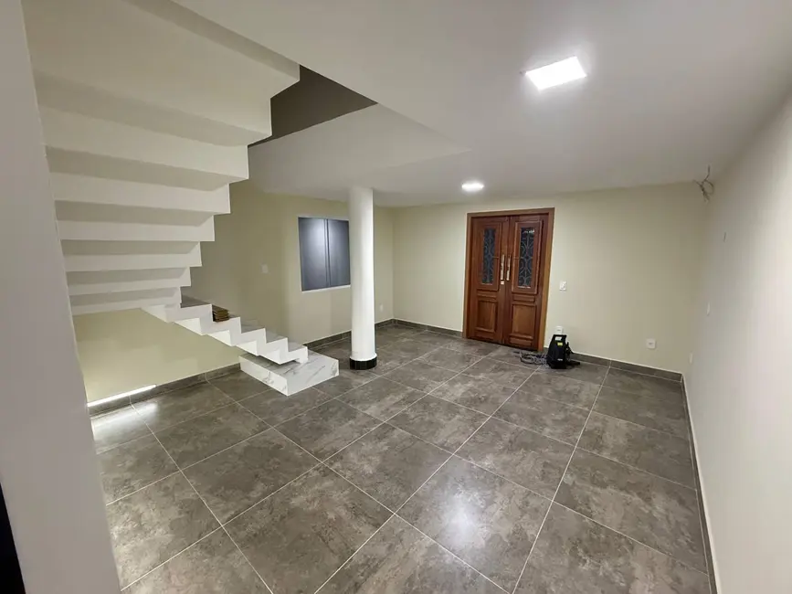 Foto 3 de Casa com 3 quartos à venda em Vinhateiro, Sao Pedro Da Aldeia - RJ