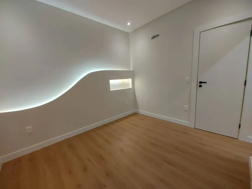 Foto 5 de Casa de Condomínio com 3 quartos à venda, 384m2 em Cabo Frio - RJ