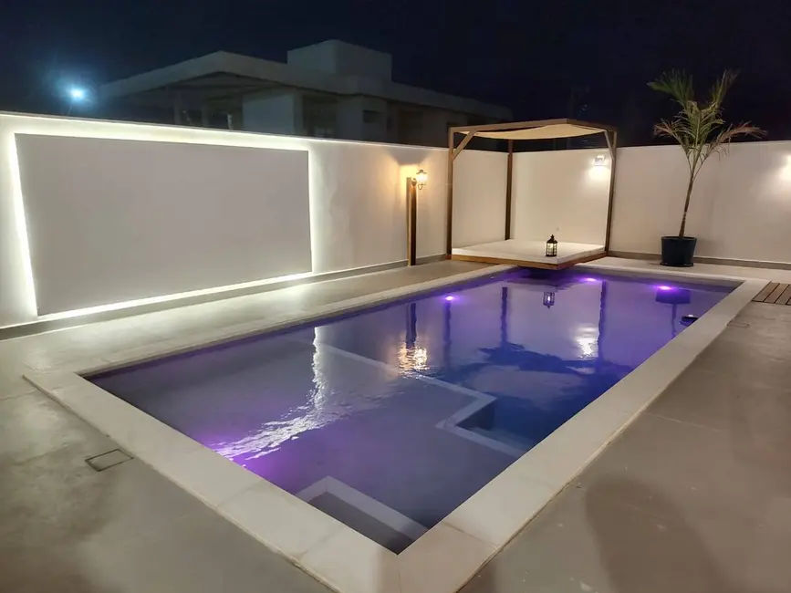 Foto 2 de Casa de Condomínio com 3 quartos à venda, 384m2 em Cabo Frio - RJ