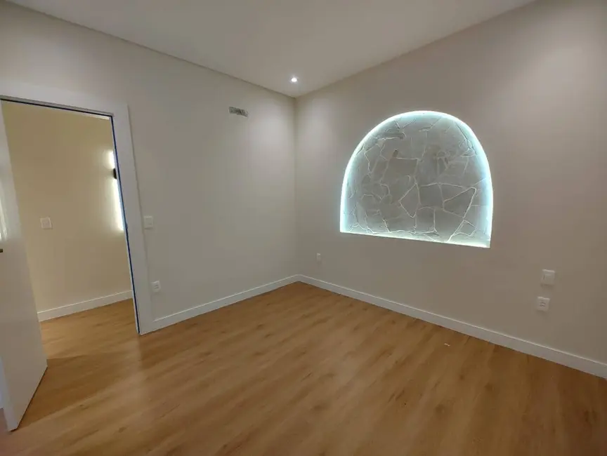 Foto 6 de Casa de Condomínio com 3 quartos à venda, 384m2 em Cabo Frio - RJ