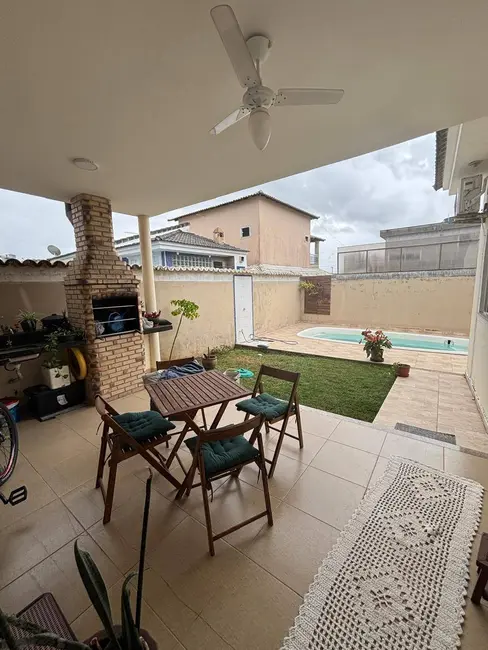 Casa com 2 quartos à venda, 300m2 em Cabo Frio - RJ - imagem 2 Foto 2 de Casa com 2 quartos à venda, 300m2 em Cabo Frio - RJ