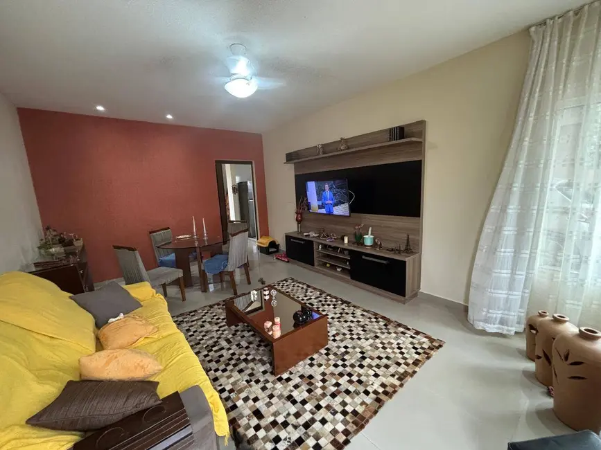 Casa com 2 quartos à venda, 300m2 em Cabo Frio - RJ - imagem 8 Foto 8 de Casa com 2 quartos à venda, 300m2 em Cabo Frio - RJ