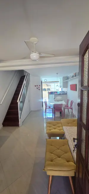 Foto 4 de Casa de Condomínio com 2 quartos à venda em Ogiva, Cabo Frio - RJ