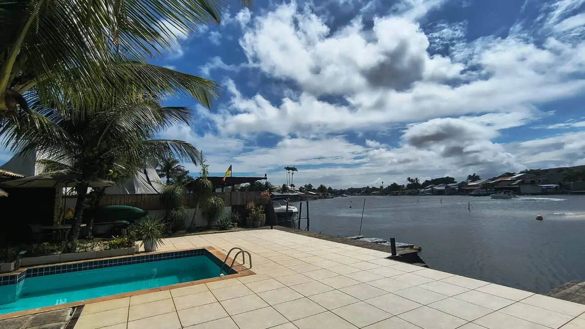 Foto 2 de Casa de Condomínio com 3 quartos à venda em Ogiva, Cabo Frio - RJ