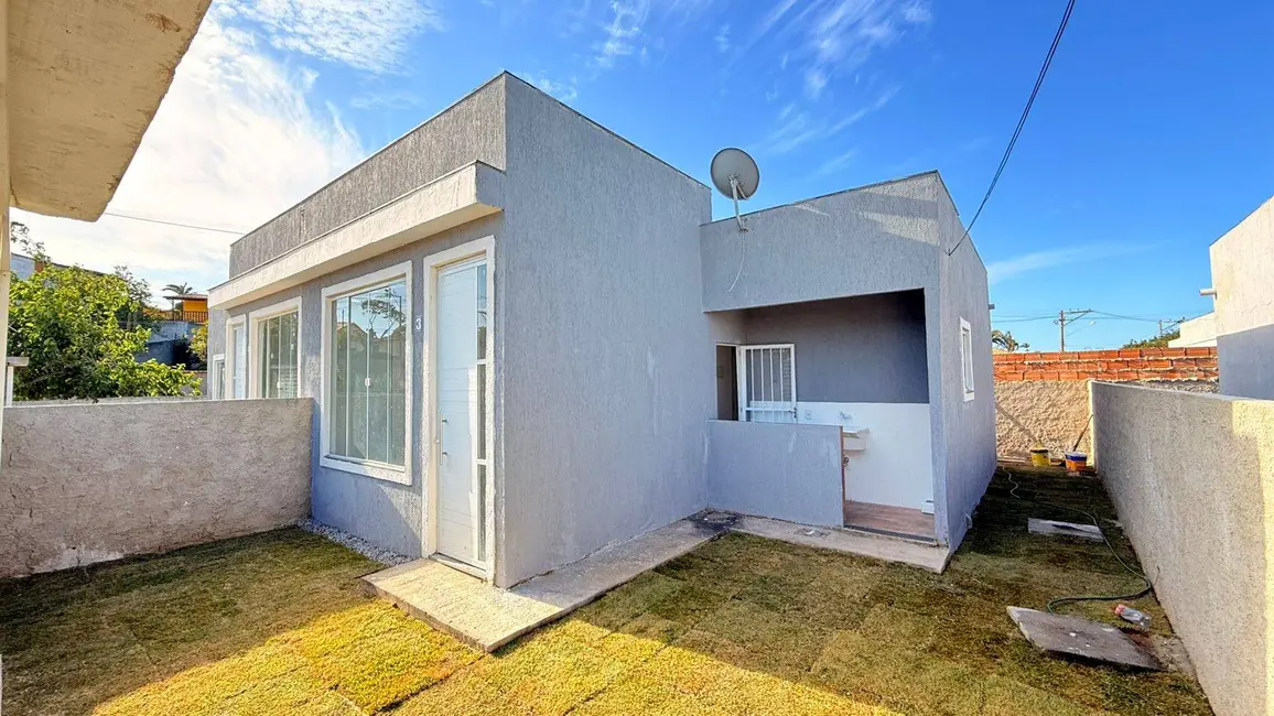 Casa com 2 quartos à venda em Cabo Frio - RJ - imagem 1 Foto 1 de Casa com 2 quartos à venda em Cabo Frio - RJ