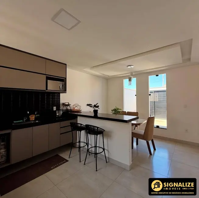 Foto 6 de Casa com 2 quartos à venda, 150m2 em Cabo Frio - RJ