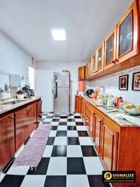 Foto 9 de Casa com 5 quartos à venda, 300m2 em Braga, Cabo Frio - RJ