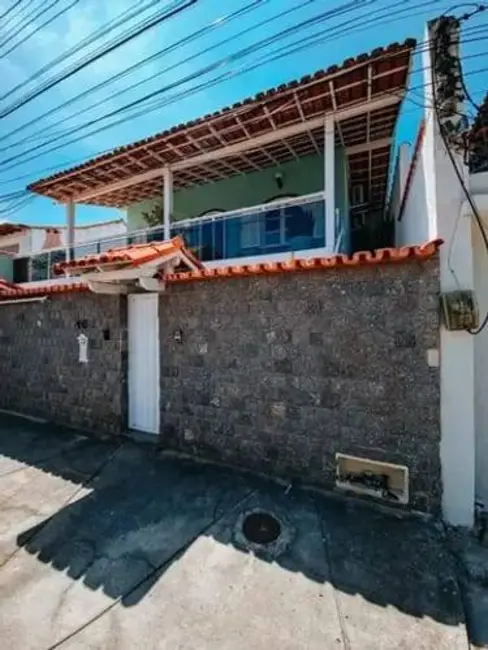 Foto 2 de Casa com 5 quartos à venda, 300m2 em Braga, Cabo Frio - RJ