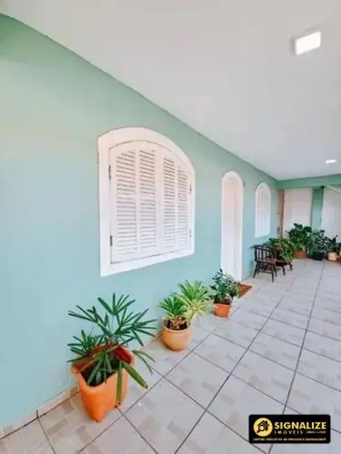 Foto 4 de Casa com 5 quartos à venda, 300m2 em Braga, Cabo Frio - RJ