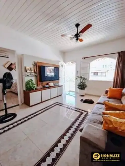 Foto 7 de Casa com 5 quartos à venda, 300m2 em Braga, Cabo Frio - RJ