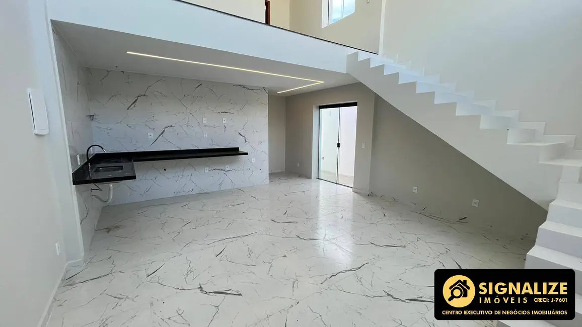 Foto 2 de Casa com 2 quartos à venda em Cabo Frio - RJ