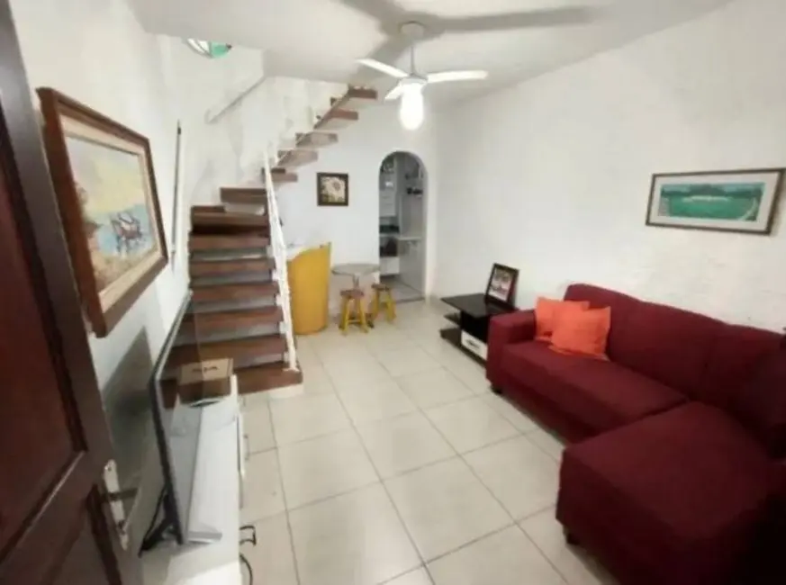 Foto 1 de Casa de Condomínio com 2 quartos à venda em Cabo Frio - RJ