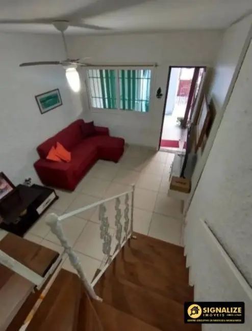 Foto 3 de Casa de Condomínio com 2 quartos à venda em Cabo Frio - RJ