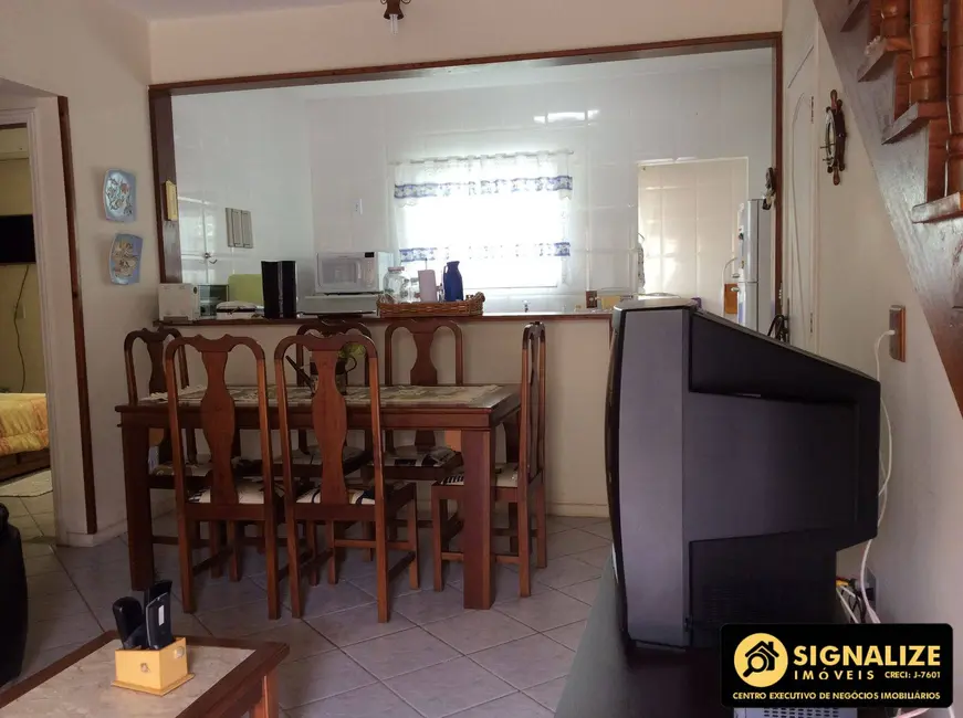 Foto 3 de Casa de Condomínio com 3 quartos à venda em Peró, Cabo Frio - RJ