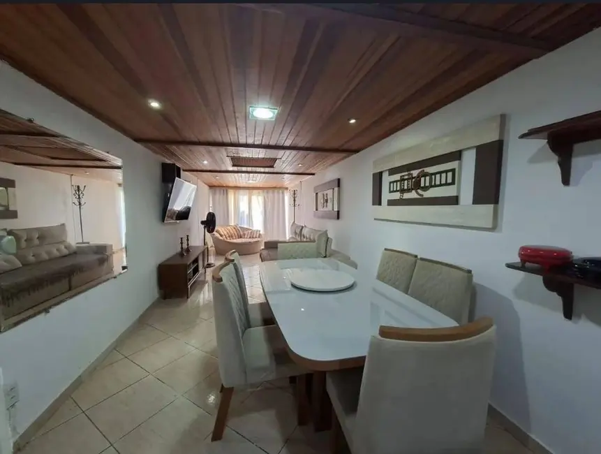 Foto 2 de Casa de Condomínio com 3 quartos à venda, 140m2 em Portinho, Cabo Frio - RJ