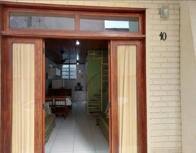 Foto 3 de Casa de Condomínio com 2 quartos à venda em Peró, Cabo Frio - RJ