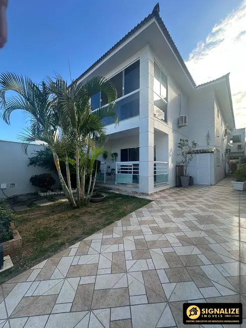 Foto 1 de Casa com 5 quartos à venda em Cabo Frio - RJ