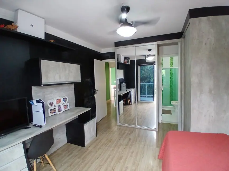 Foto 8 de Casa com 3 quartos à venda, 200m2 em Portinho, Cabo Frio - RJ