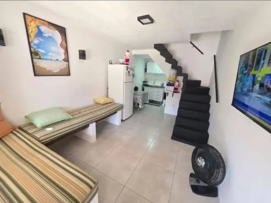 Foto 1 de Casa de Condomínio com 1 quarto à venda em Cabo Frio - RJ