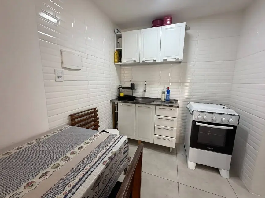 Casa de Condomínio com 1 quarto à venda em Cabo Frio - RJ - imagem 5 Foto 5 de Casa de Condomínio com 1 quarto à venda em Cabo Frio - RJ